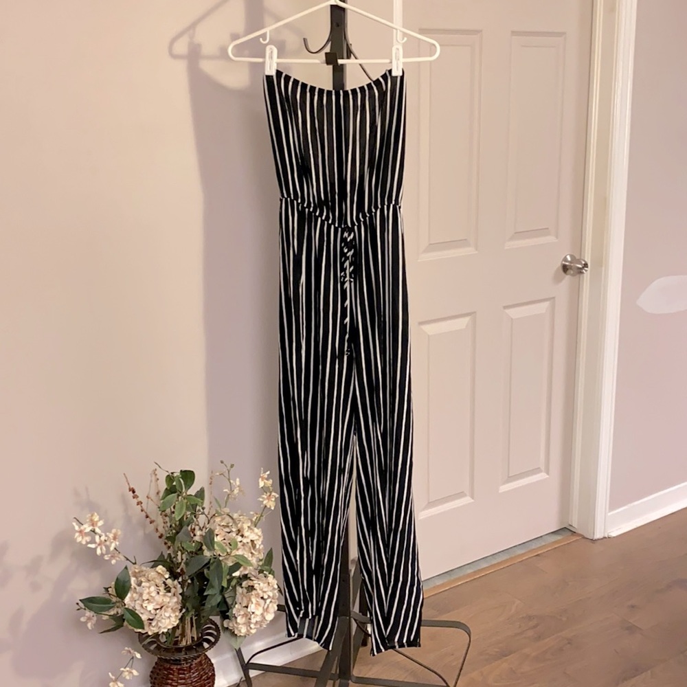 Sleeveless jumpsuit